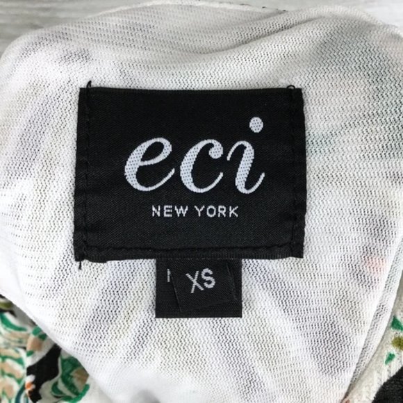 ECI | Tropical Palm Leaf Flutter Sleeve Mini Dress - Picture 6 of 7